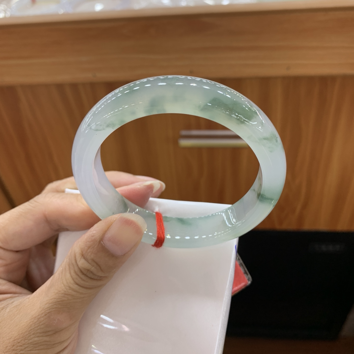 060331GX 冰飘花正圈翡翠手镯 57-13-8.3