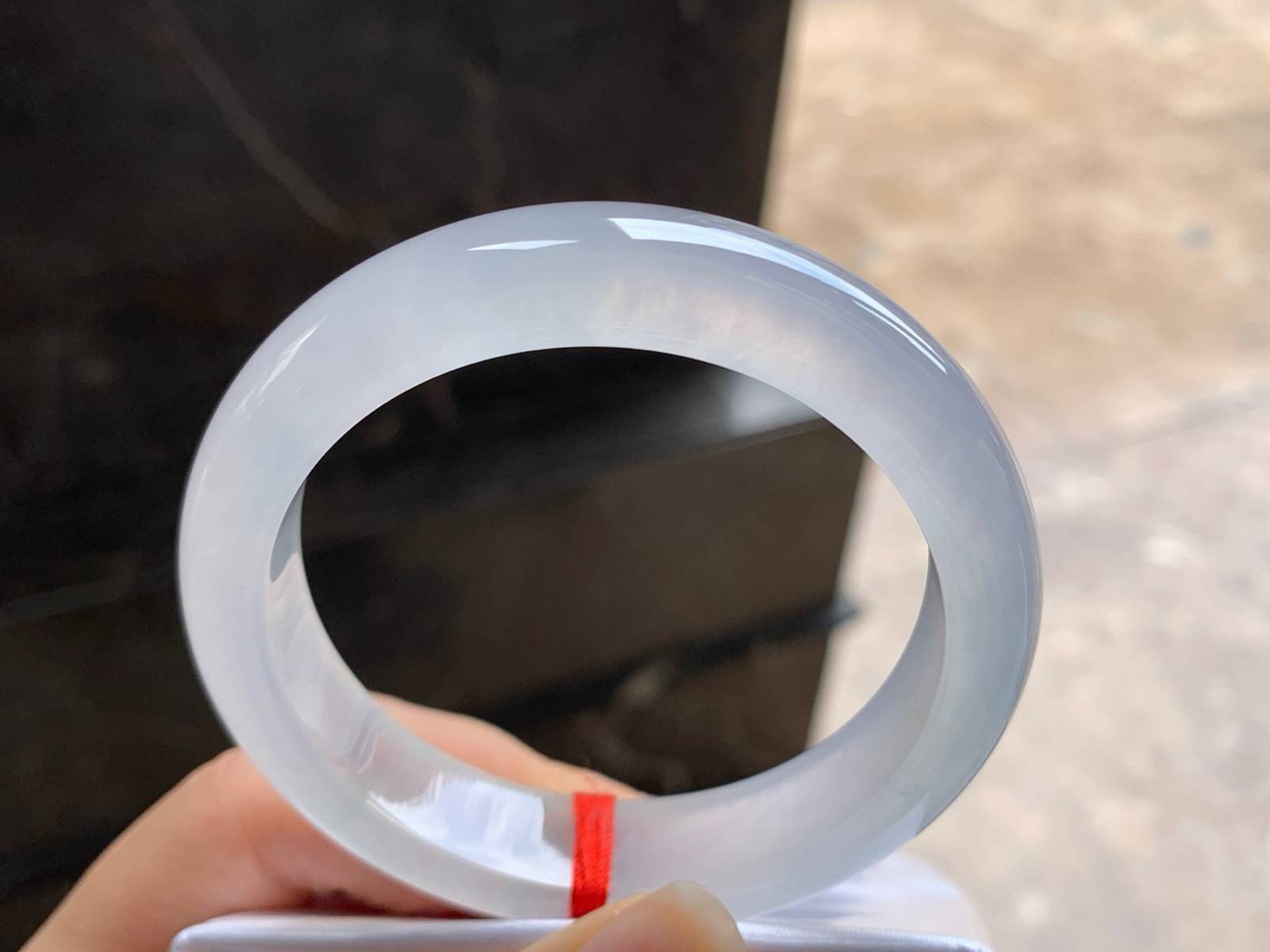 55-13-8.4
冰种手镯^_^荧光十足