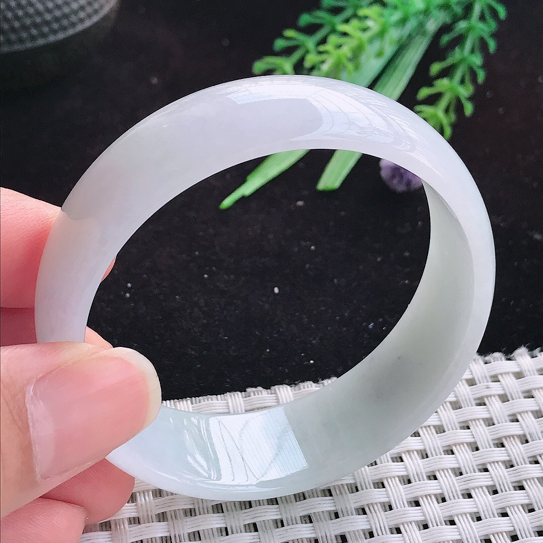 实拍A货翡翠53.5/17.6/5.8老坑秀气白月光轮胎手镯玉手镯女款平安镯