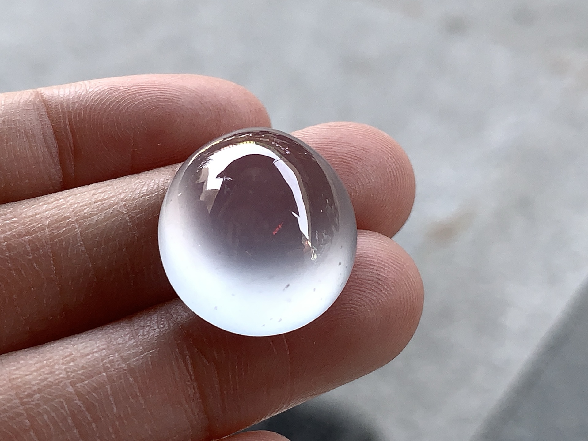️ 玻璃种蛋面，玉质细腻通透，弧面饱满流畅 尺寸19.4×17×9.6
