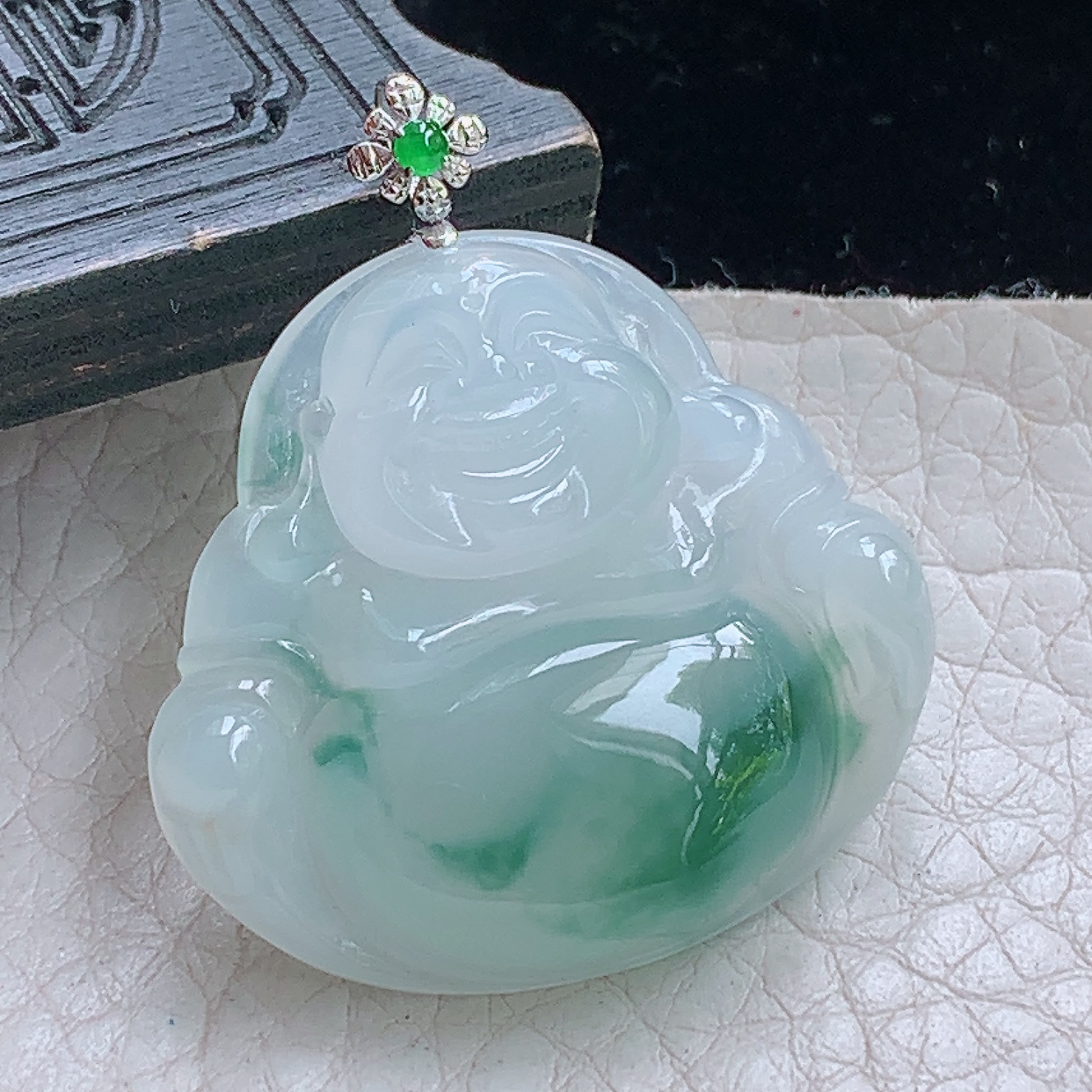 zz3实拍裸29.3*32*6天然缅甸翡翠冰飘花大佛公吊坠18k金弥勒佛