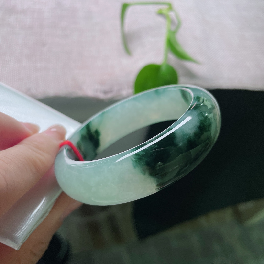 58.9/15.8/7.8，飘花正圈，宽版轮胎镯，别致，独具特色，水墨意境，无裂，ss53892a