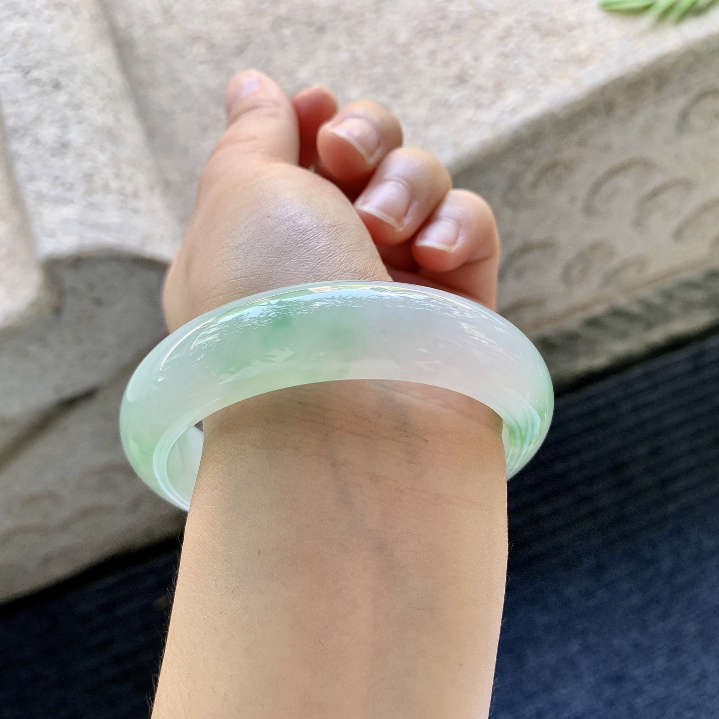 正圈57 58 糯冰椿彩，水润，种老，细腻，打灯有棉线