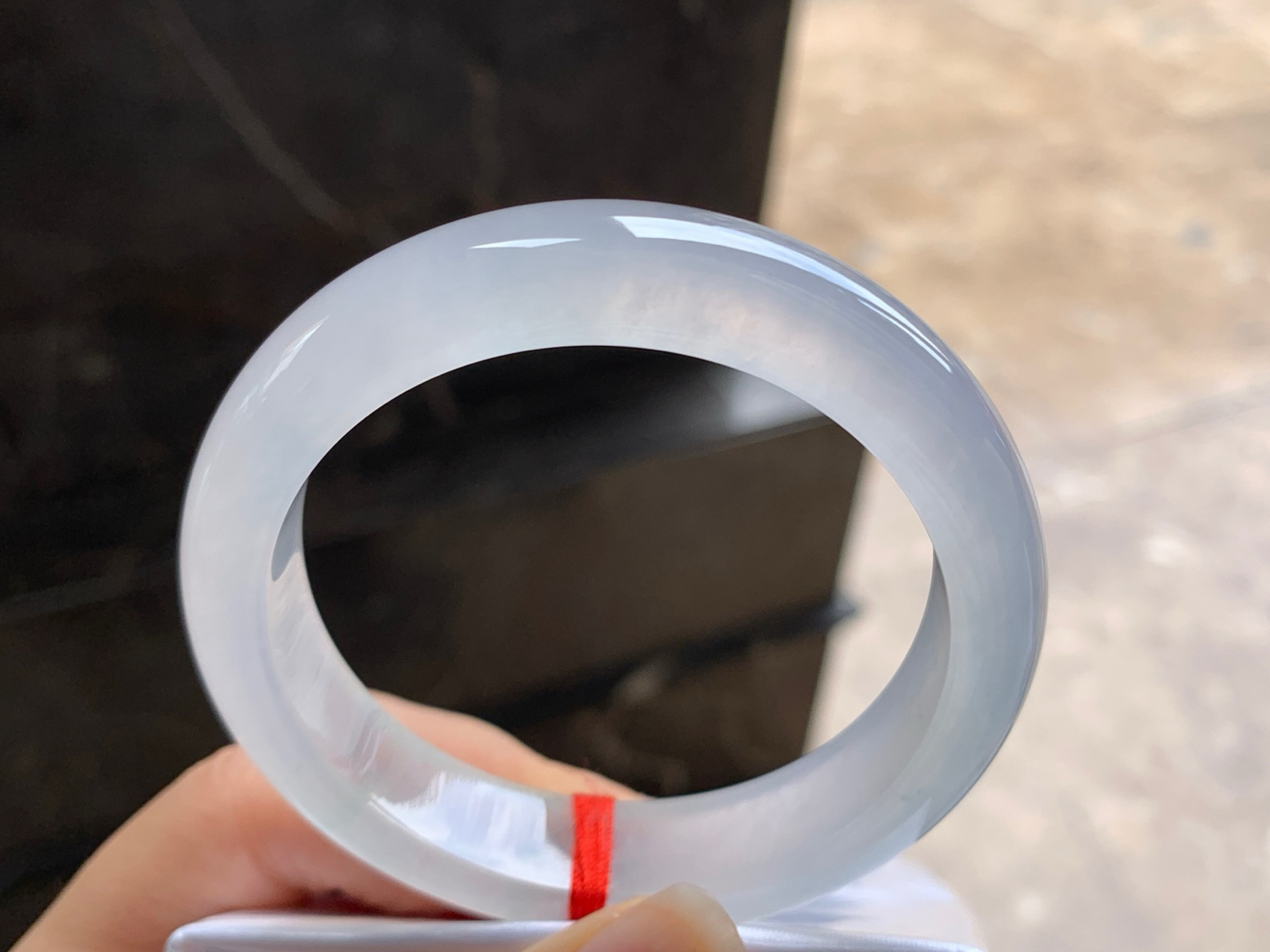 55-13-8.4
冰种手镯^_^荧光十足