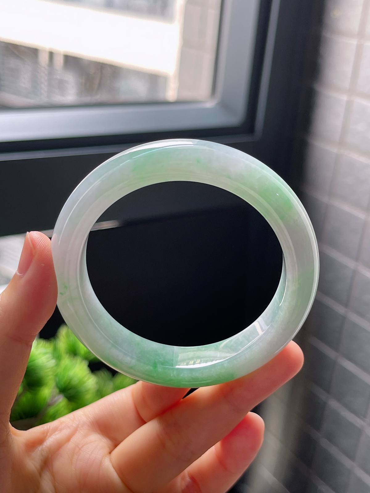 圈口53.5，糯化飘花翡翠正圈手镯
