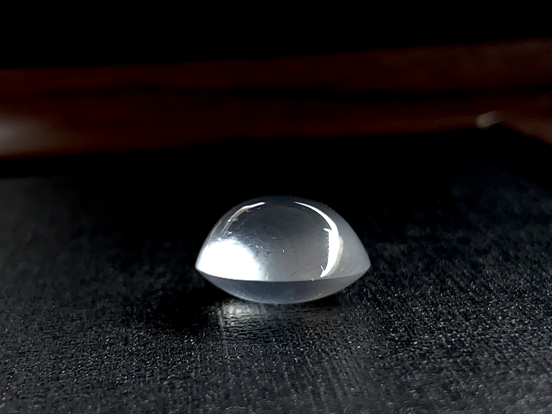 玻璃种蛋面，种水清亮，莹润生光 尺寸13.4×12.5×7.8