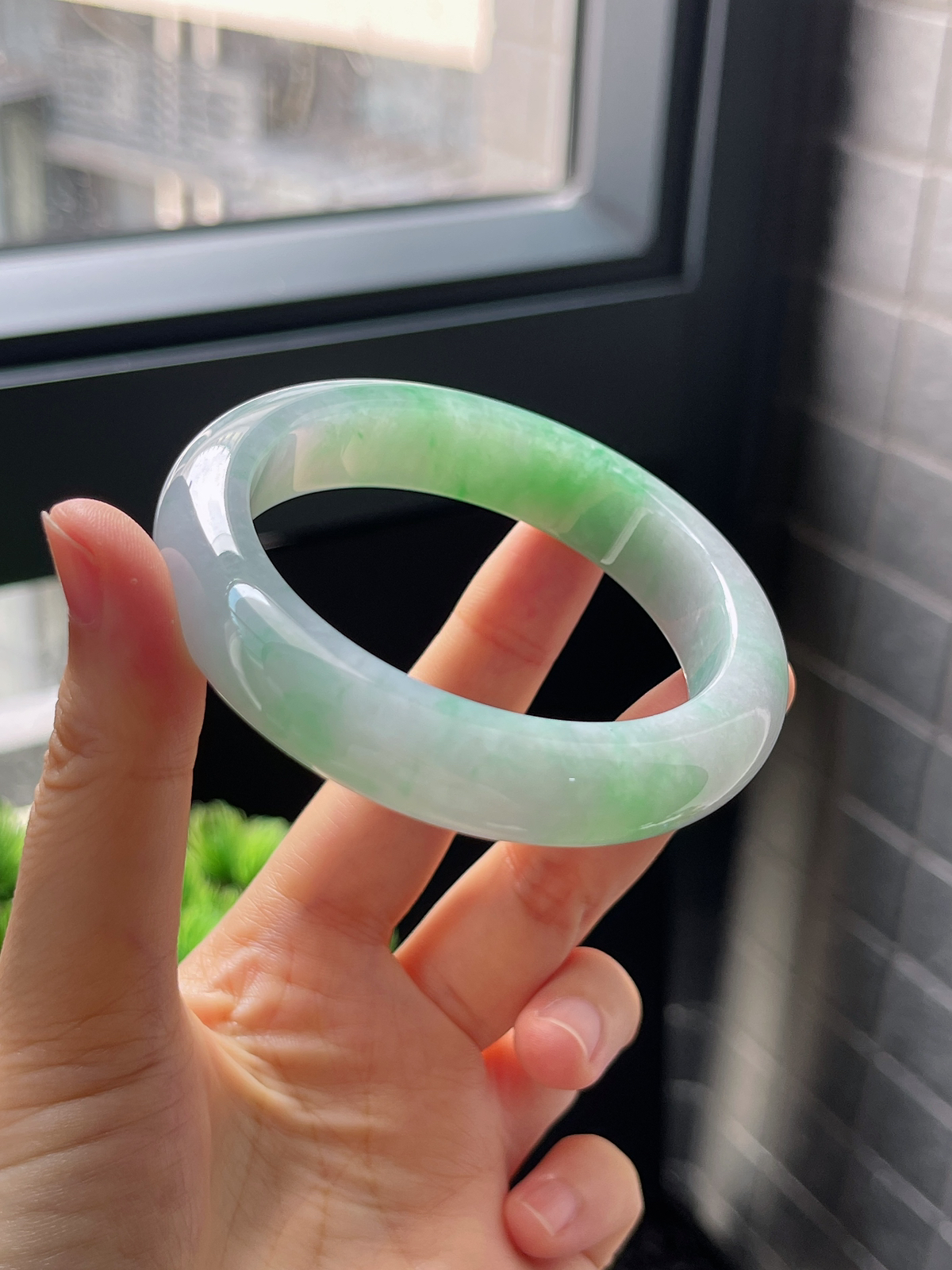 圈口53.5，糯化飘花翡翠正圈手镯