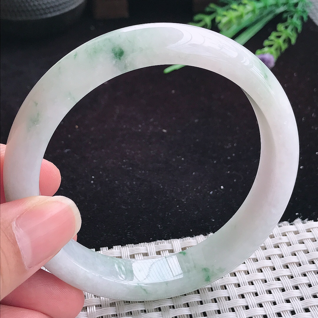 实拍A货翡翠62.5/13.1/8.8大圈口老坑温润飘花手镯玉手镯女款平安镯