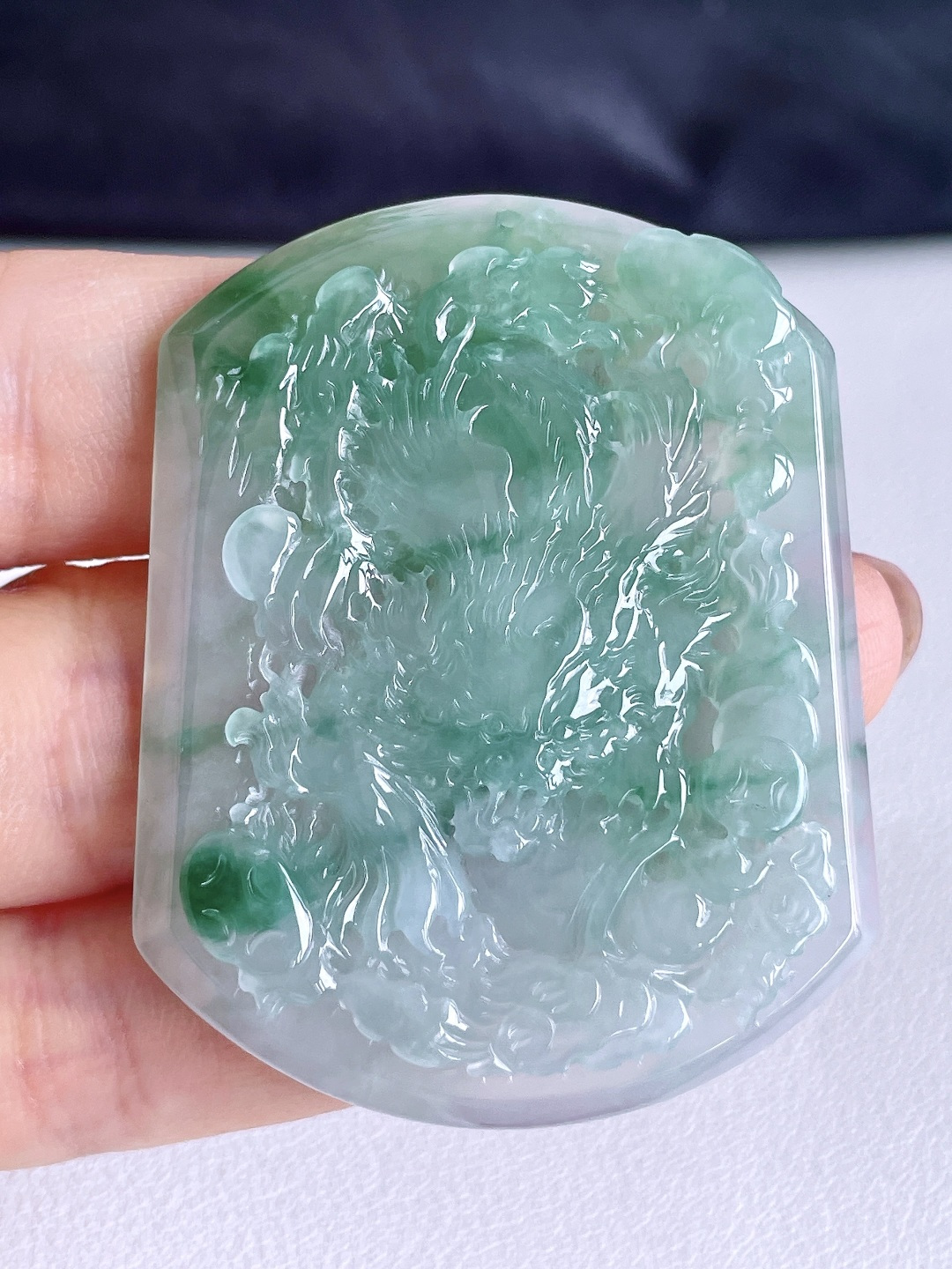 糯冰飘花龙牌大龙牌吊坠 缅料 无裂 性比高 尺寸53.8-42.8-6 重量29克