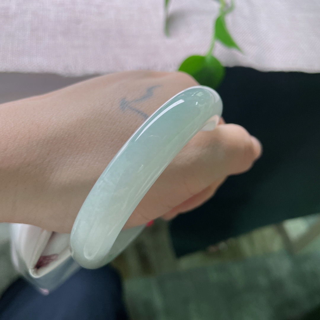54.7/11.8/7.9，淡绿底正圈，种老，清透泛光，底子干净，小清新，水露线，ss52908a
