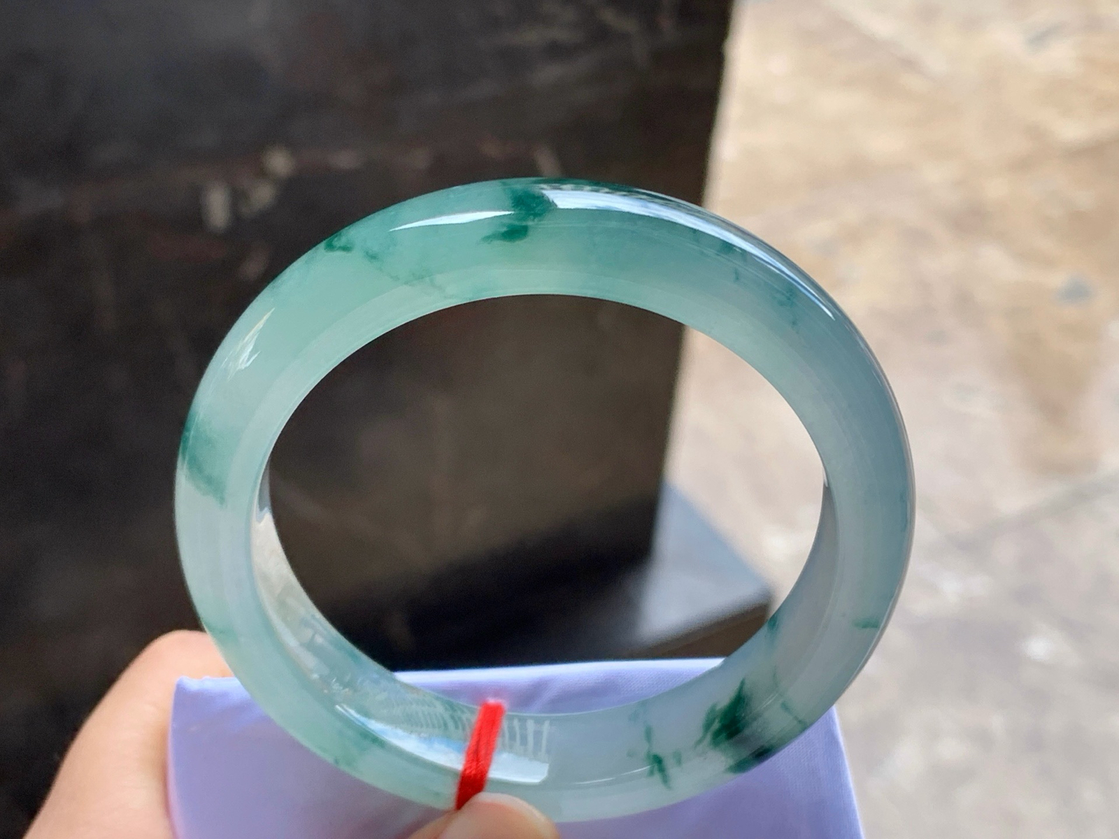 58-13.2-8.8
冰蓝花手镯^_^飘花灵韵