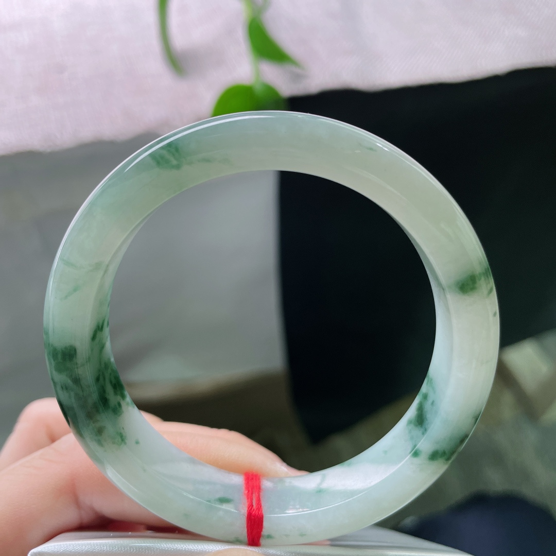 飘花正圈，水润，墨染星辰云水间，浓墨出彩，种老，无裂，ss54347a