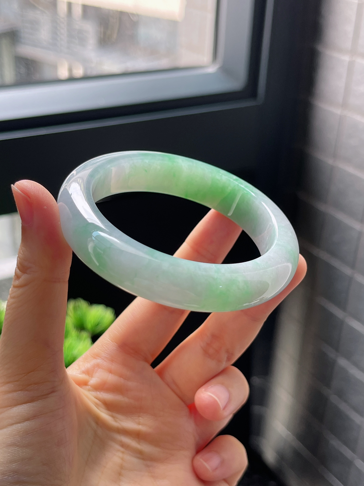 圈口53.5，糯化飘花翡翠正圈手镯
