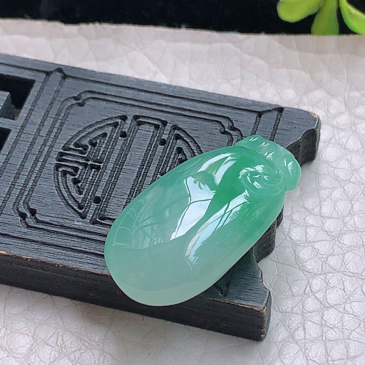 zz3实拍31*16*8.2天然缅甸翡翠冰飘绿福瓜吊坠