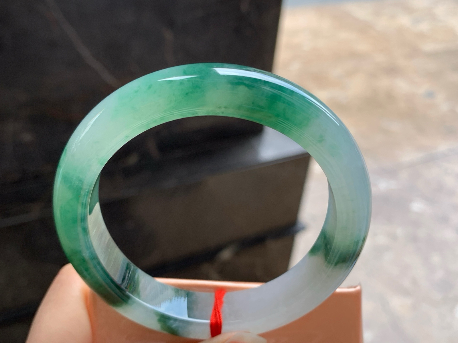 59-12.8-9.3
绿花手镯^_^种水好
