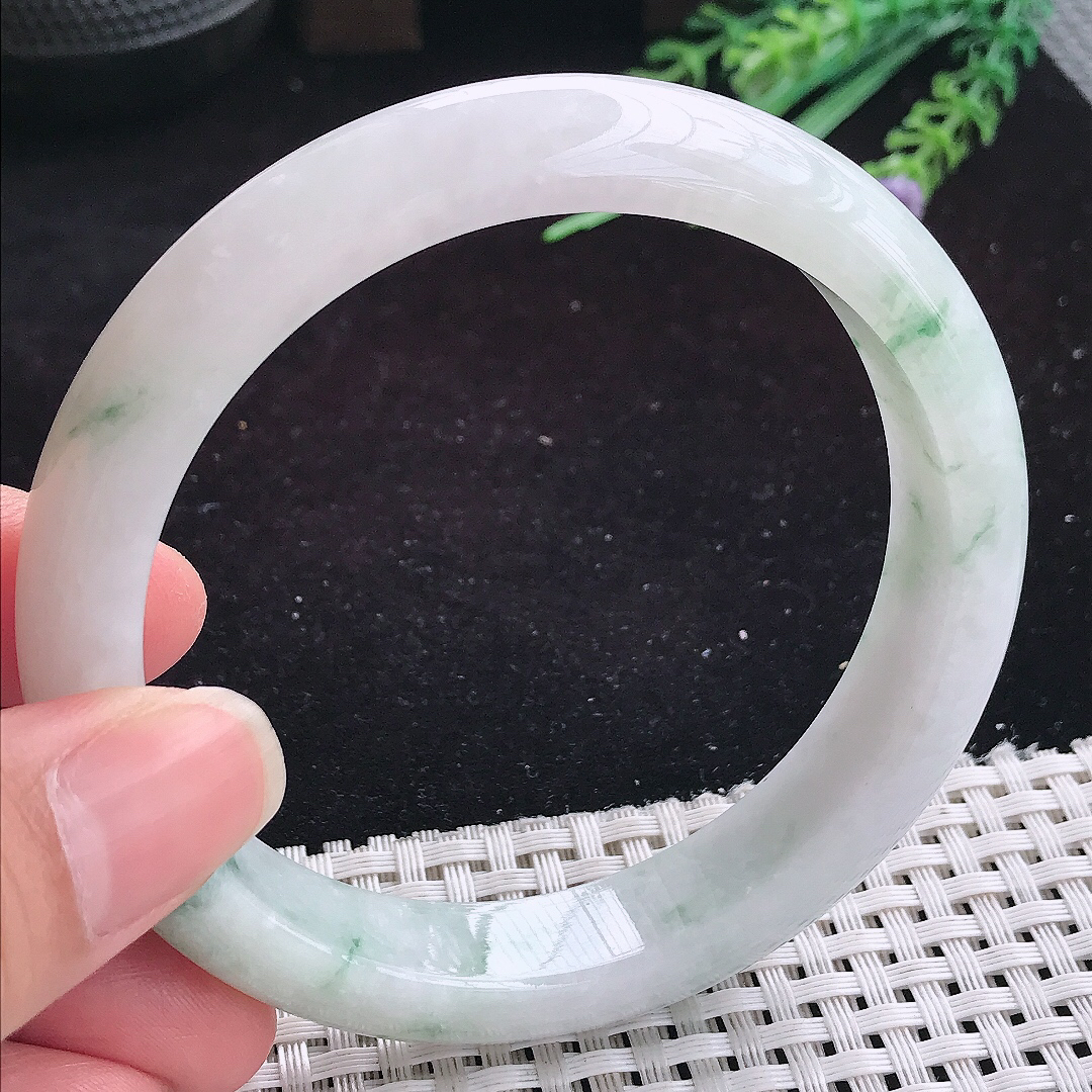 实拍A货翡翠62.5/13.1/8.8大圈口老坑温润飘花手镯玉手镯女款平安镯