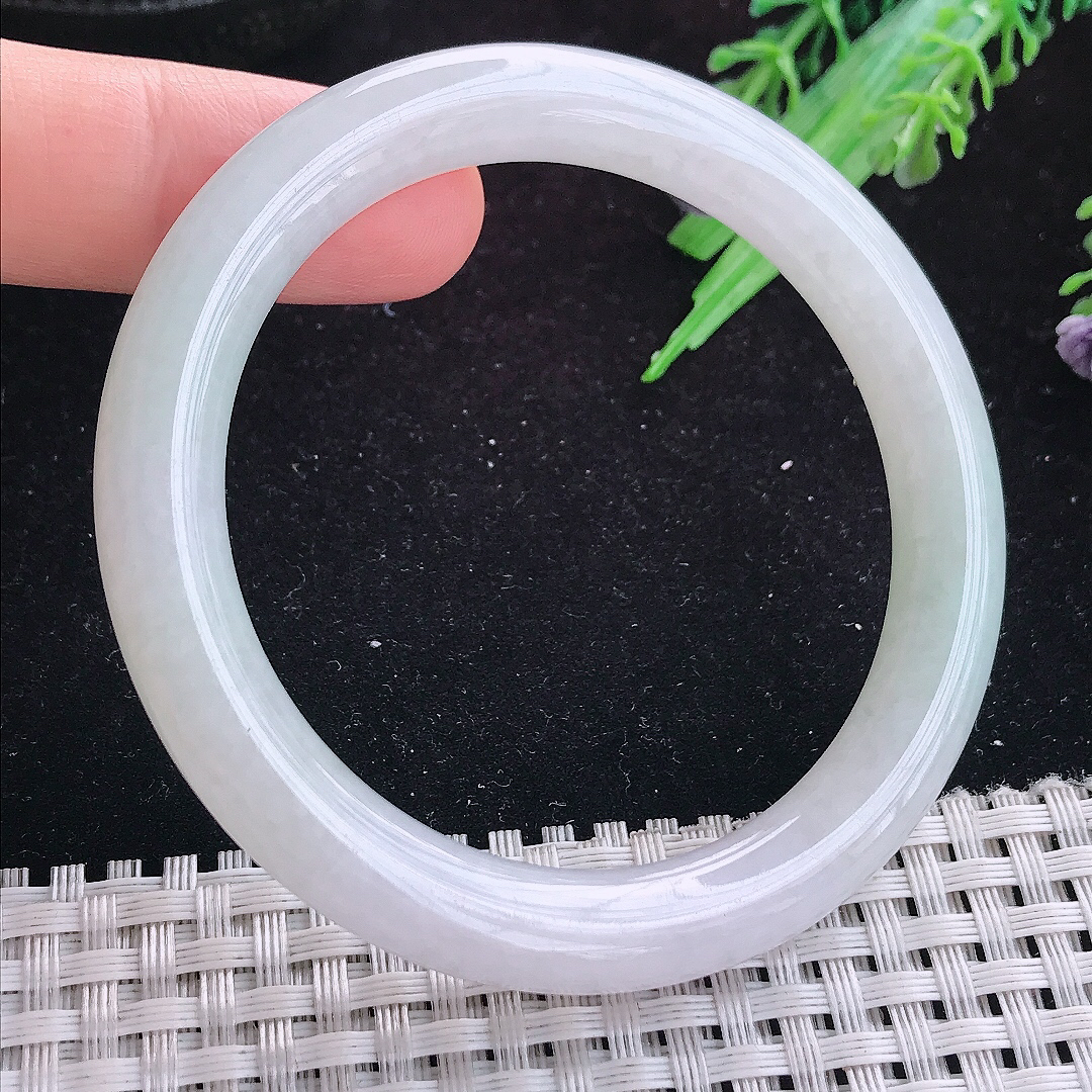 实拍A货翡翠53.5/8.6/8.8老坑秀气冰润圆条手镯玉手镯女款平安镯