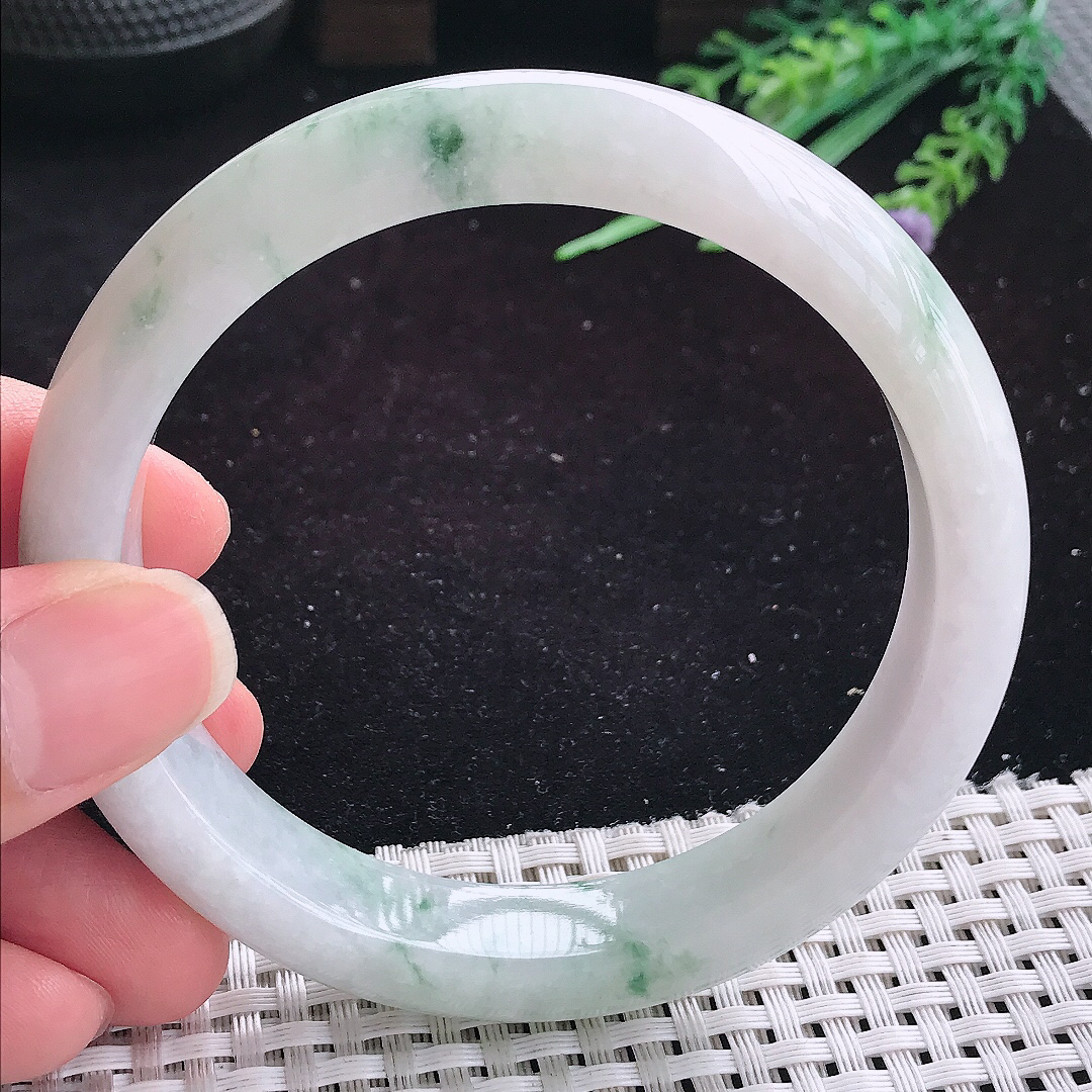 实拍A货翡翠62.5/13.1/8.8大圈口老坑温润飘花手镯玉手镯女款平安镯