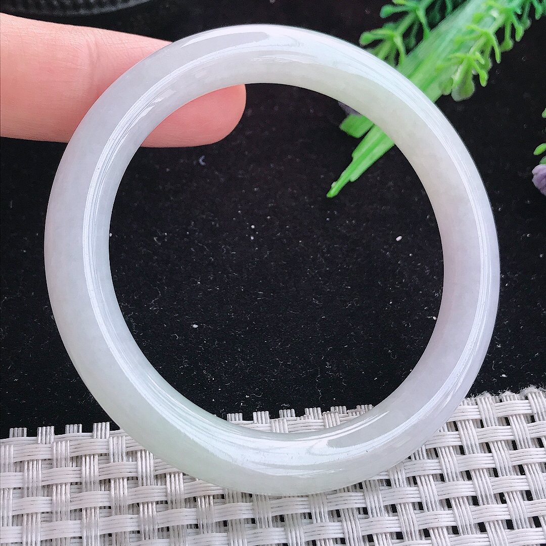 实拍A货翡翠53.5/8.6/8.8老坑秀气冰润圆条手镯玉手镯女款平安镯