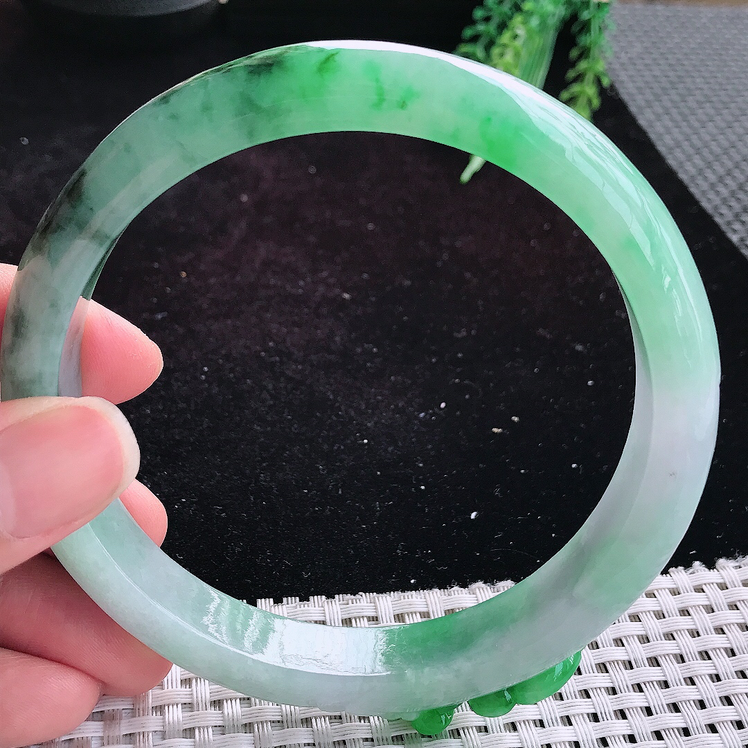 实拍A货翡翠72.5/12.5/8.5超大圈口臂镯精美冰润辣阳绿手镯女款平安镯臂镯