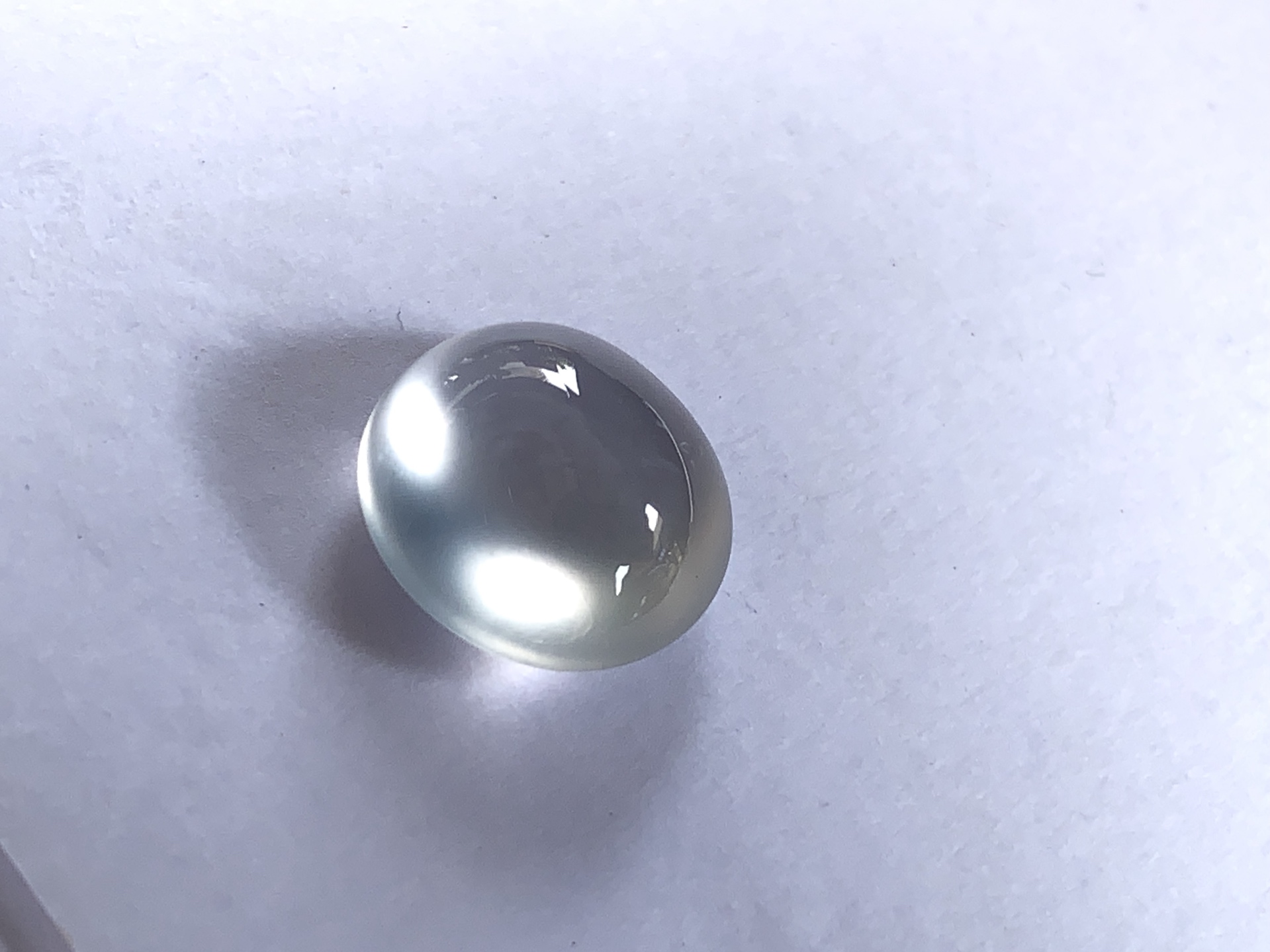 玻璃种蛋面，种水清亮，莹润生光 尺寸13.4×12.5×7.8
