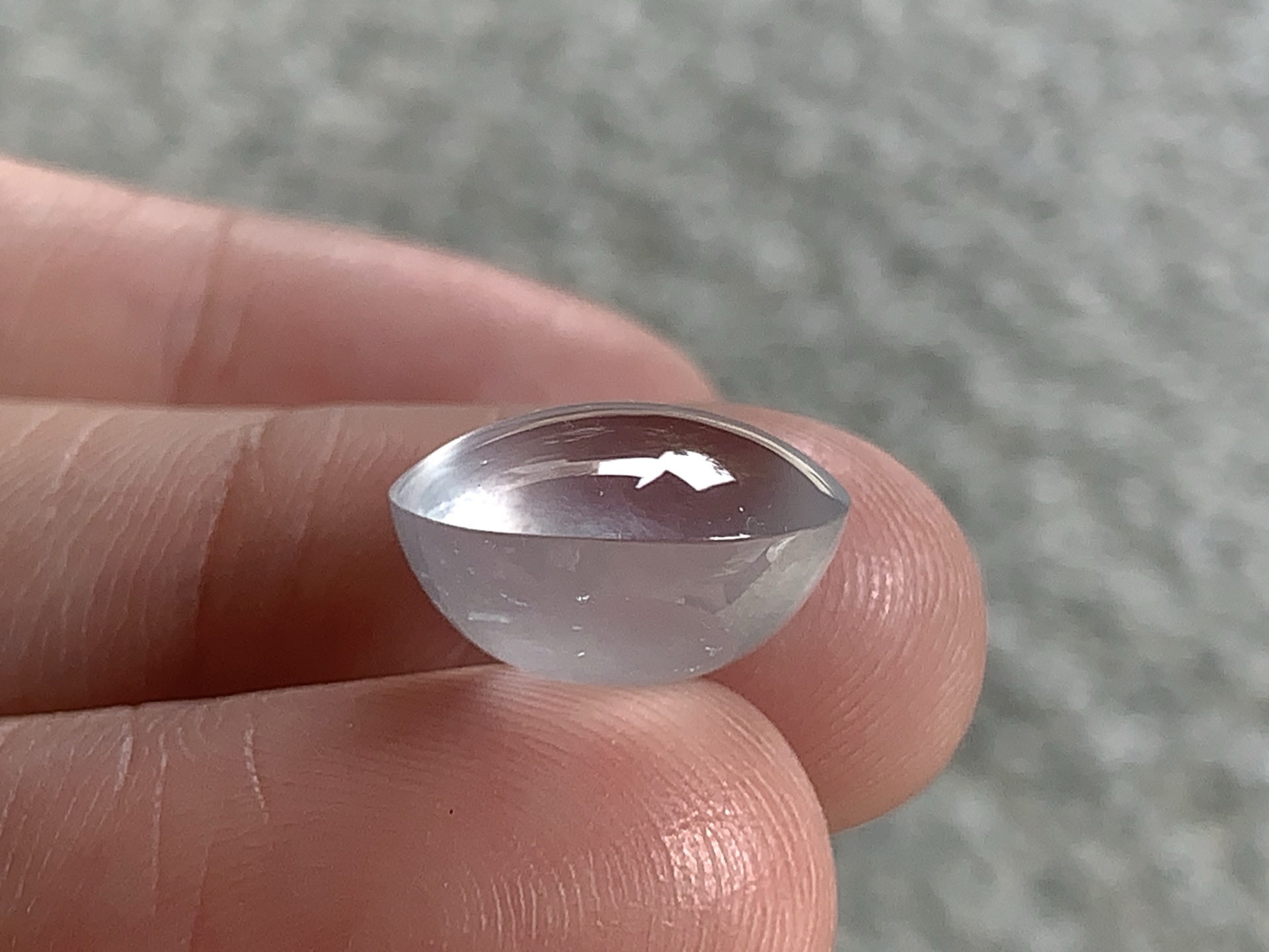 玻璃种蛋面，种水清亮，莹润生光 尺寸13.4×12.5×7.8