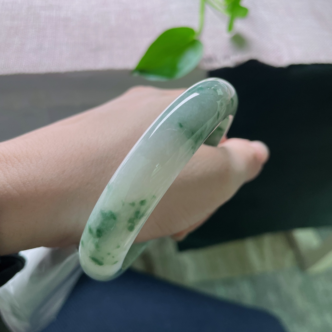 61.6/13.7/8.3飘花正圈，水润细腻，繁花似锦，贵气，有纹，ss52214a