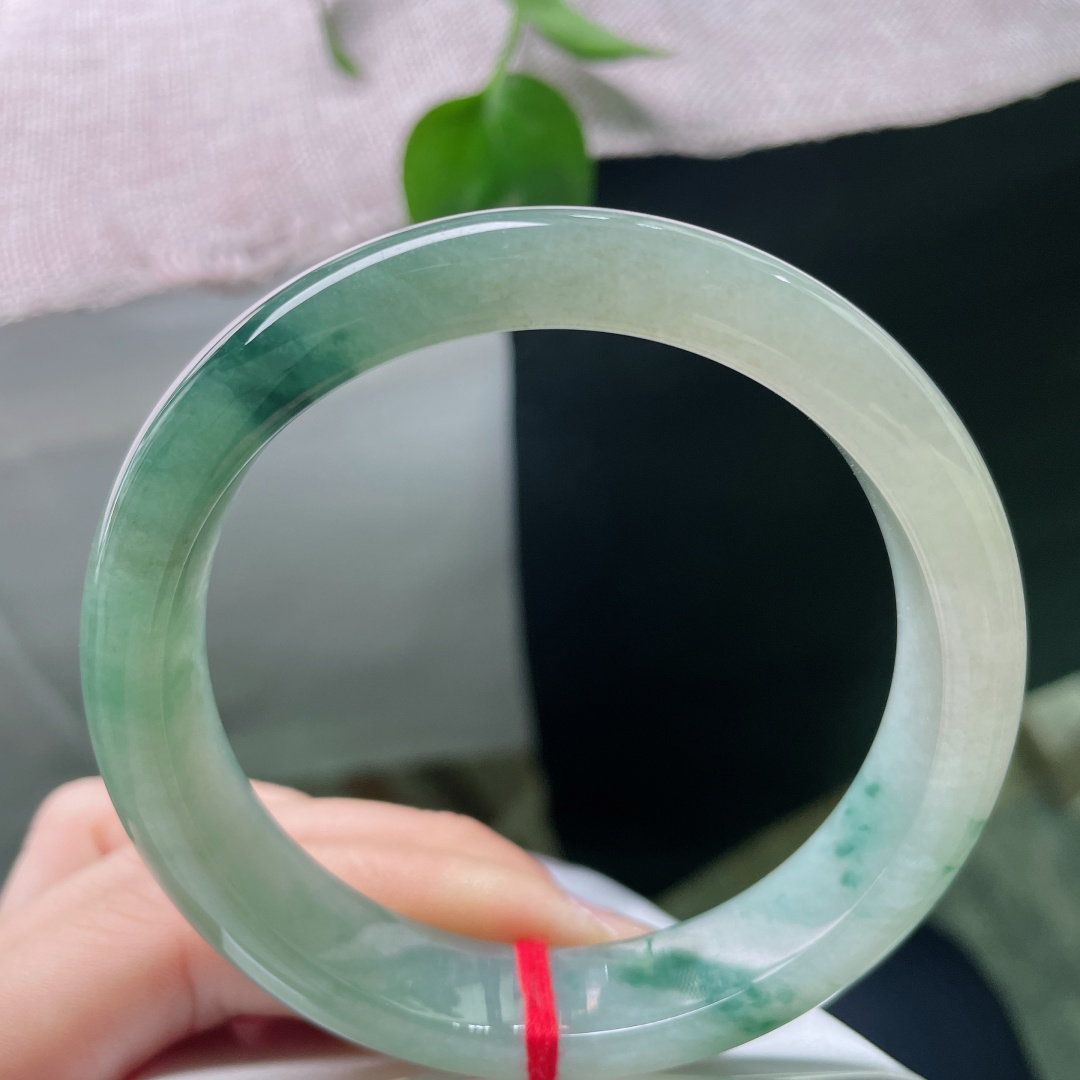 60.2/13.1/8.2飘花正圈，大圈口，把江南烟雨戴在腕间，诗意盎然，无裂，ss54241a