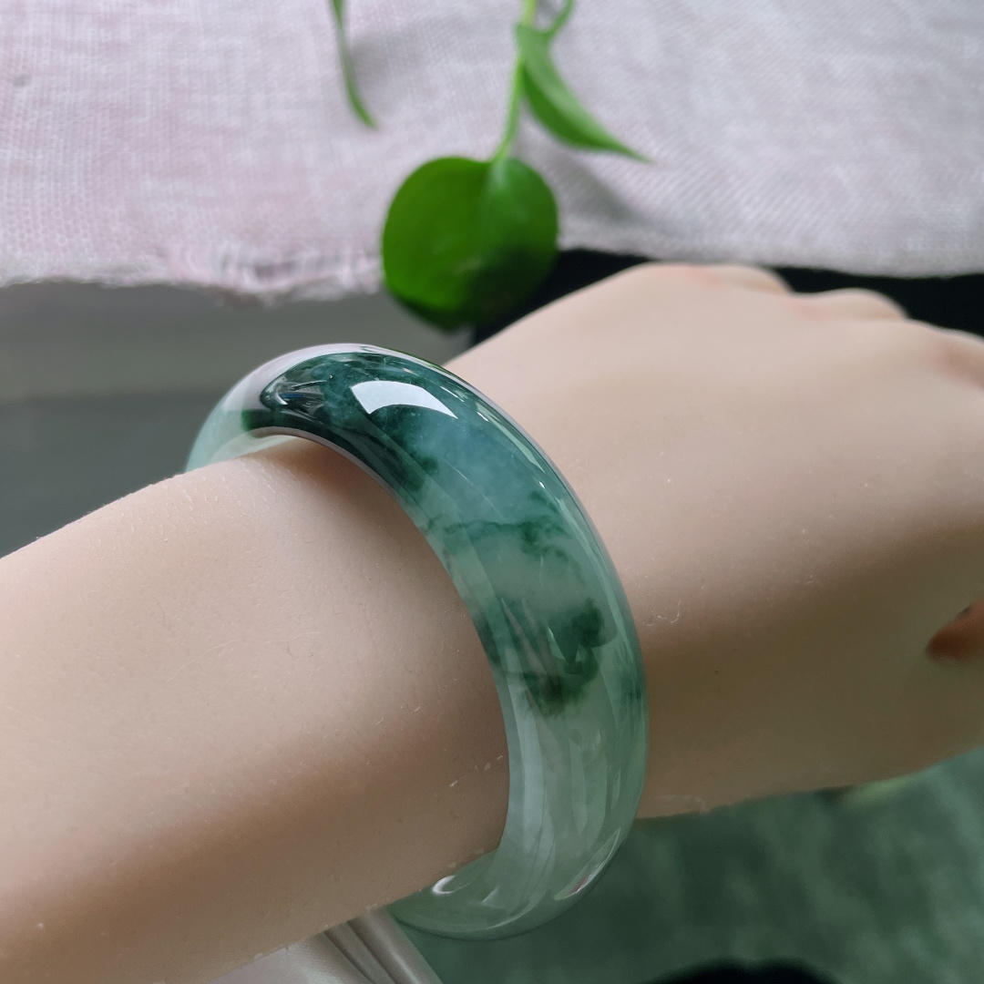 58.9/15.8/7.8，飘花正圈，宽版轮胎镯，别致，独具特色，水墨意境，无裂，ss53892a