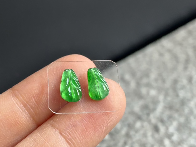 绿福叶一对 尺寸8.8×5.3×1.7/8.8×5.2×1.6