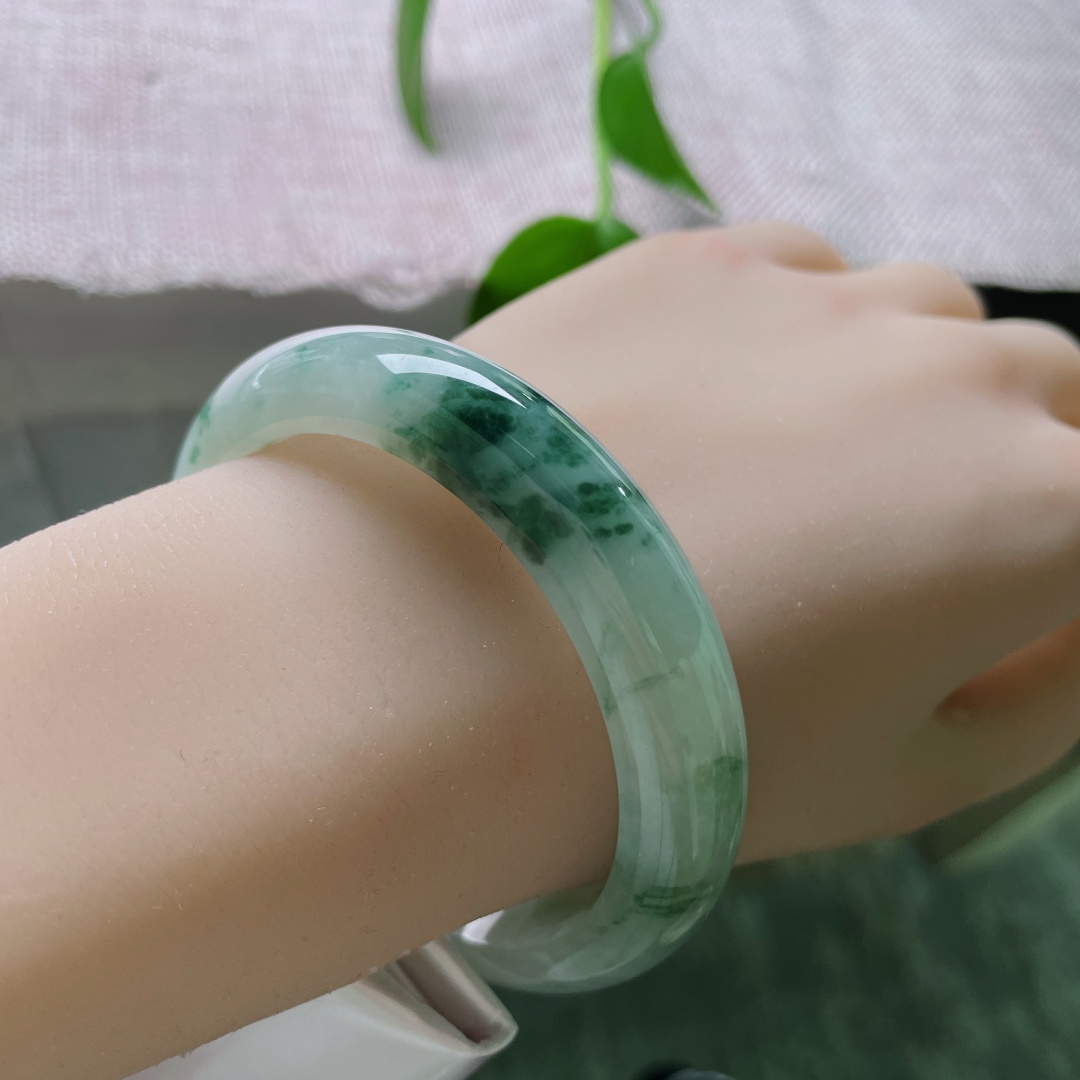 飘花正圈，水润，墨染星辰云水间，浓墨出彩，种老，无裂，ss54347a