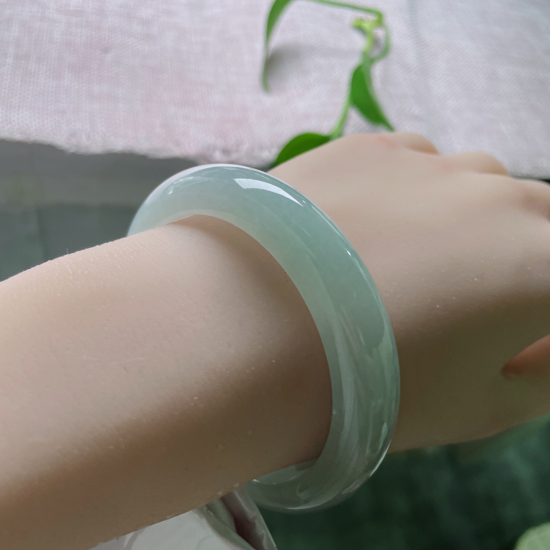 54.7/11.8/7.9，淡绿底正圈，种老，清透泛光，底子干净，小清新，水露线，ss52908a