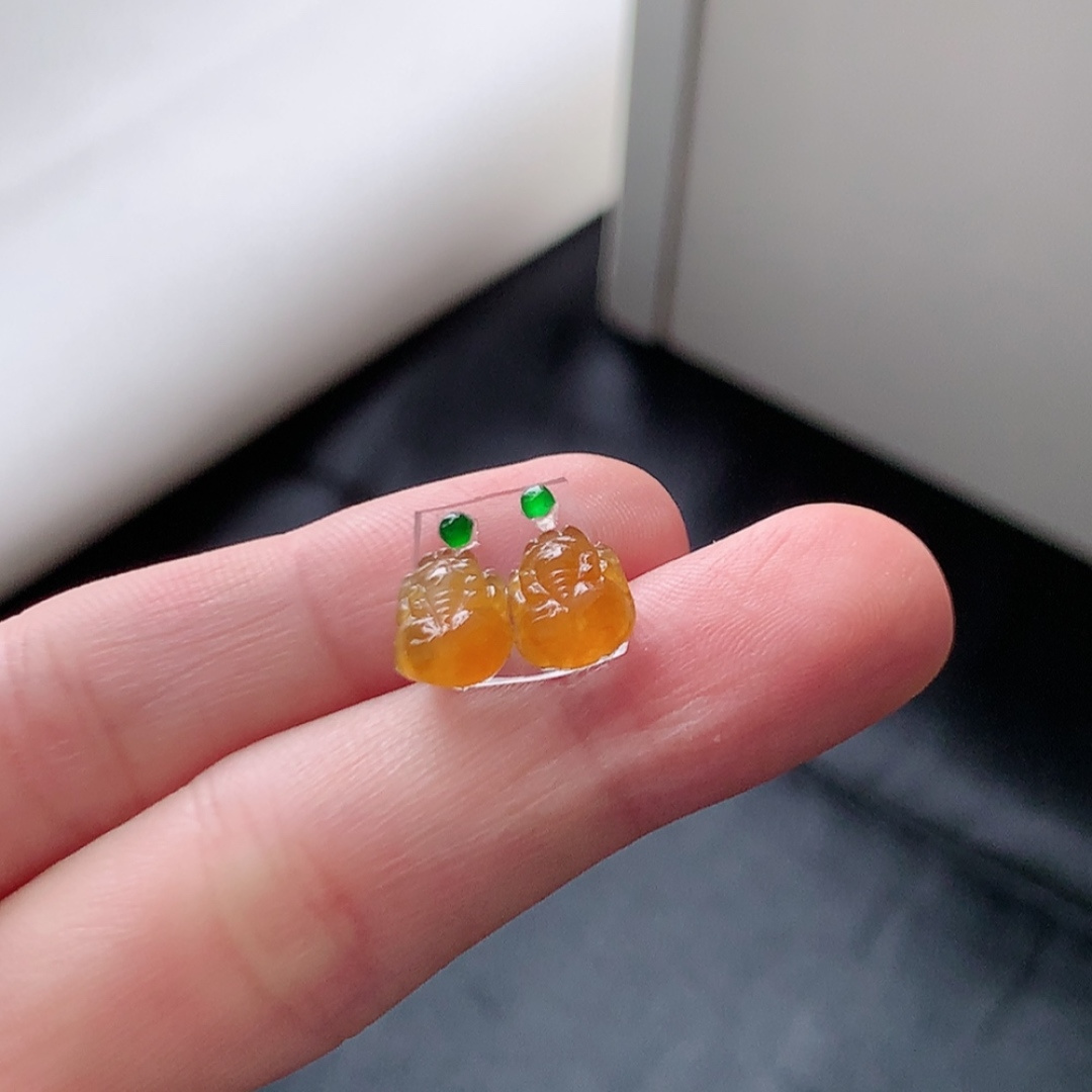 冰黄貔貅挂件 冰润细腻饱满 色泽鲜甜 佩戴优雅迷人货号38602，7.3-6.0-2.5