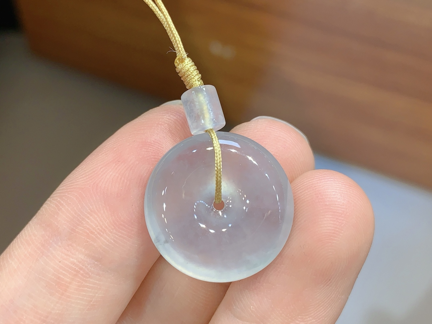 冰飘花平安扣吊坠 上身简约灵气，18.7-5