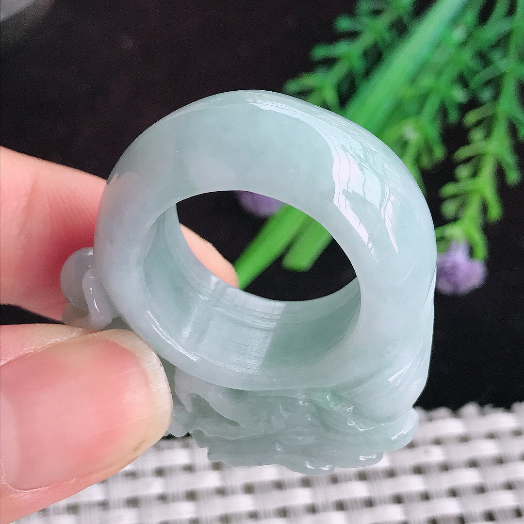 实拍A货翡翠21.2/13.6/6.5老坑精美飘阳绿龙头戒指扳指翡翠玉戒