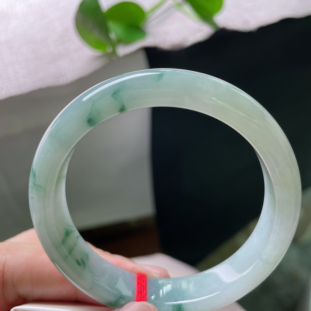 52.7/11.7/7.4，飘花正圈，腕间的星辰大海，熠熠生辉，水润，一点皮纹，ss54438a