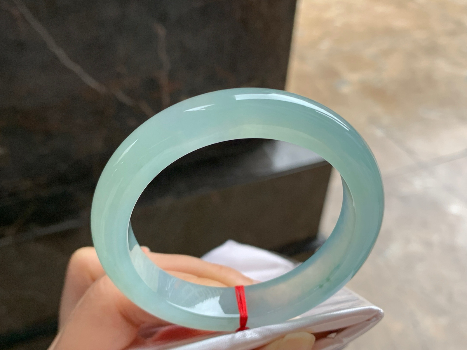 54.5-12.2-9.3
冰蓝手镯^_^冰透 清新