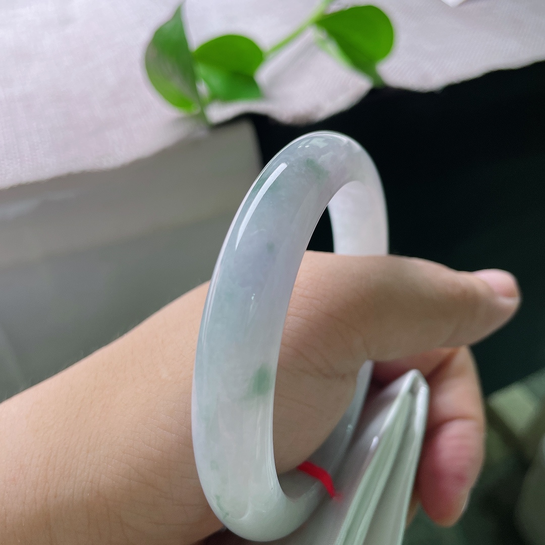 57.7/11.4/8.2飘花正圈，水润细腻繁花似锦觅安宁，贵气，温柔大方，无裂，ss54286a