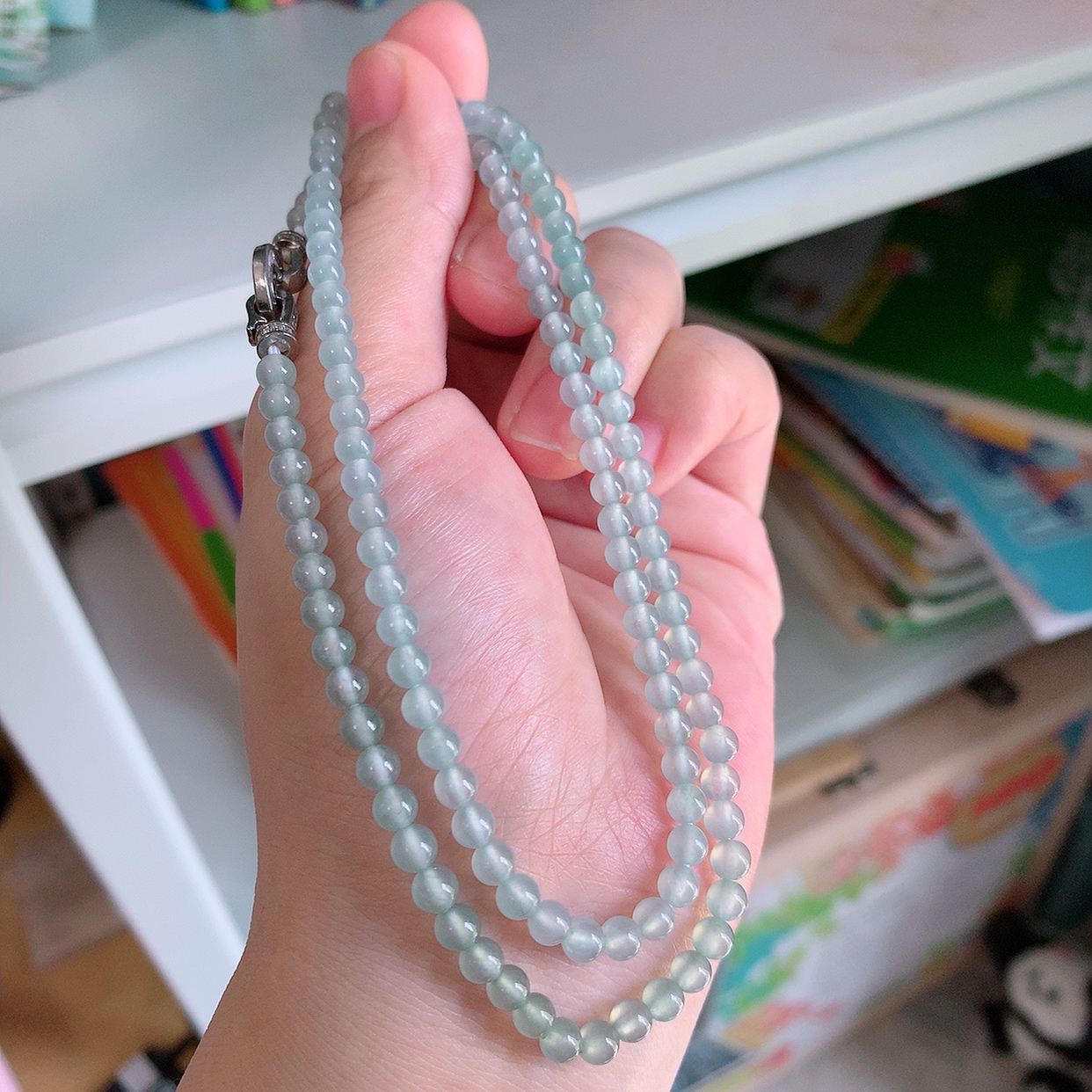 自然光实拍，冰种翡翠圆珠项链  翡翠珠链 （装饰扣）玉质细腻  冰清玉润  颜色漂亮  #20.95