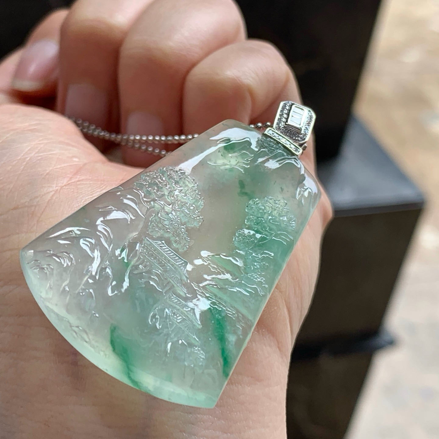 金扣绿花山水牌^_^冰透 飘花灵韵
