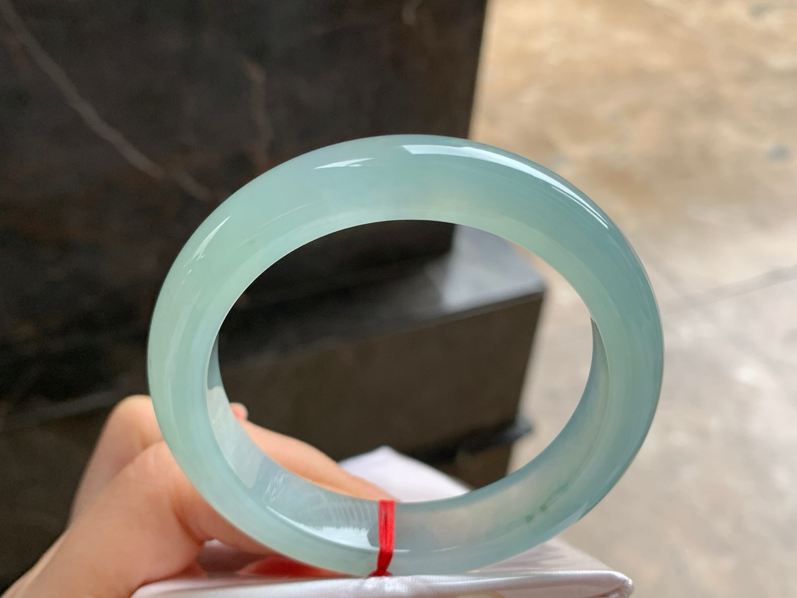 54.5-12.2-9.3
冰蓝手镯^_^冰透 清新