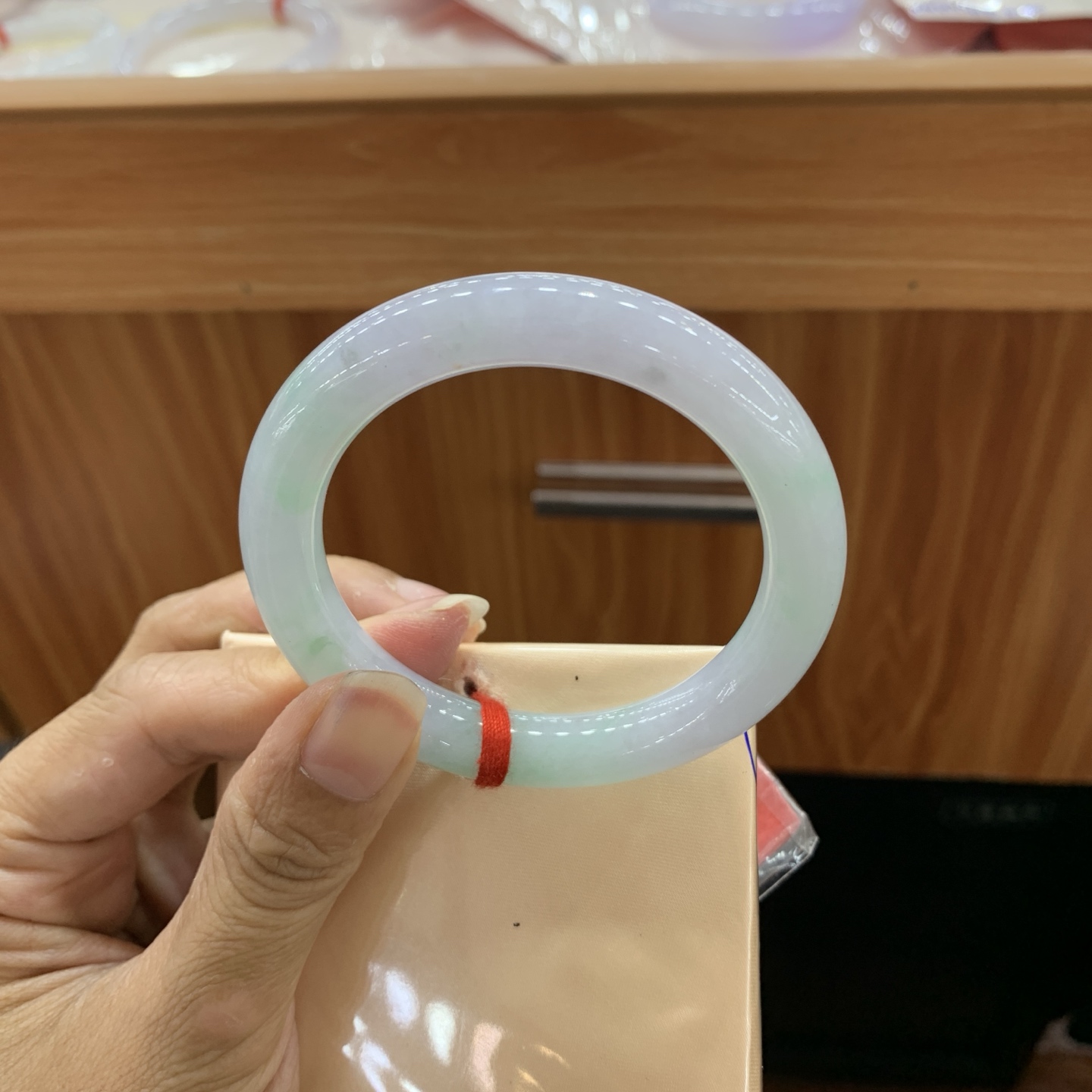 060413GX 飘花圆条翡翠手镯 52.2-10-9