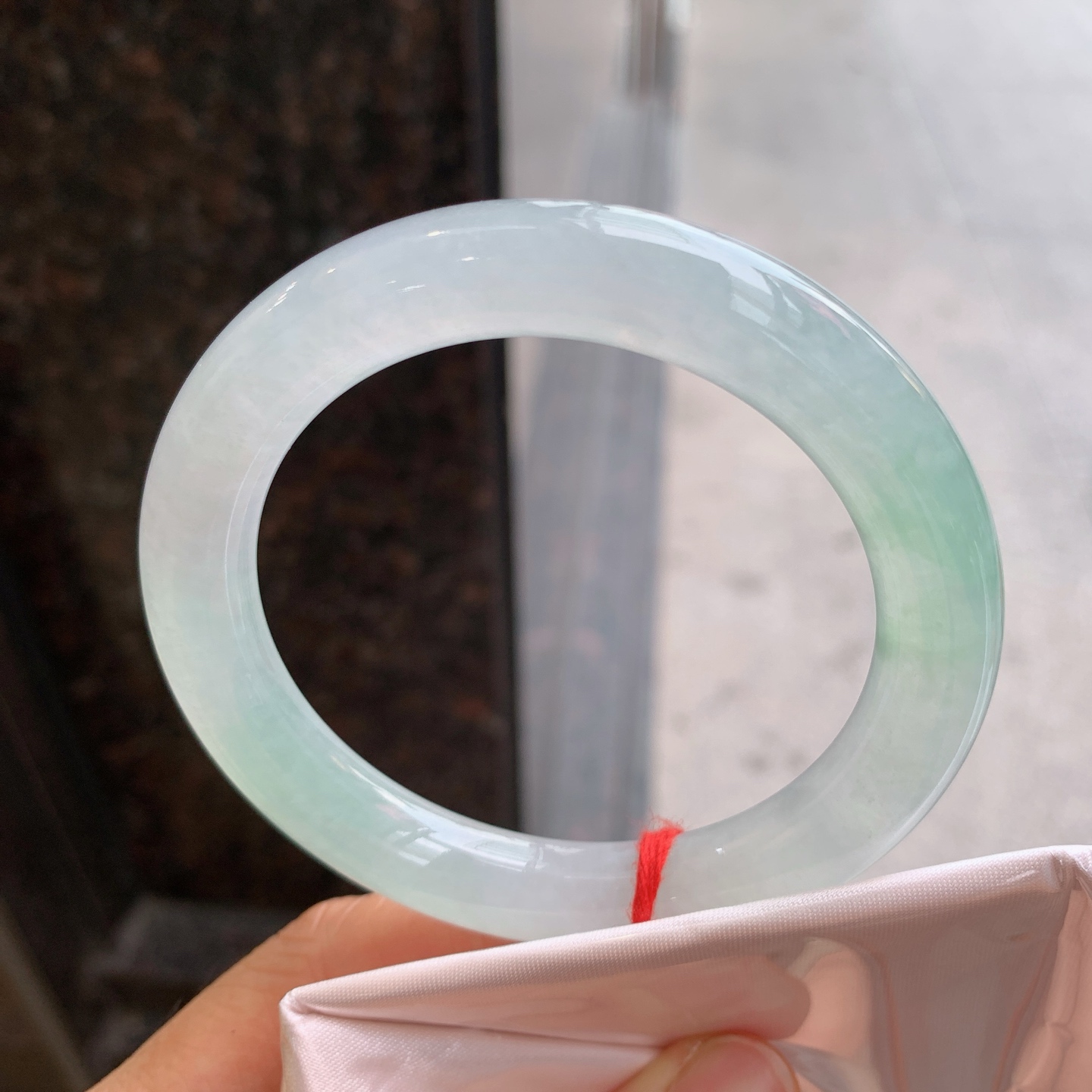 圆条冰飘绿 无裂 尺寸：56.5/10.5/10 冰润