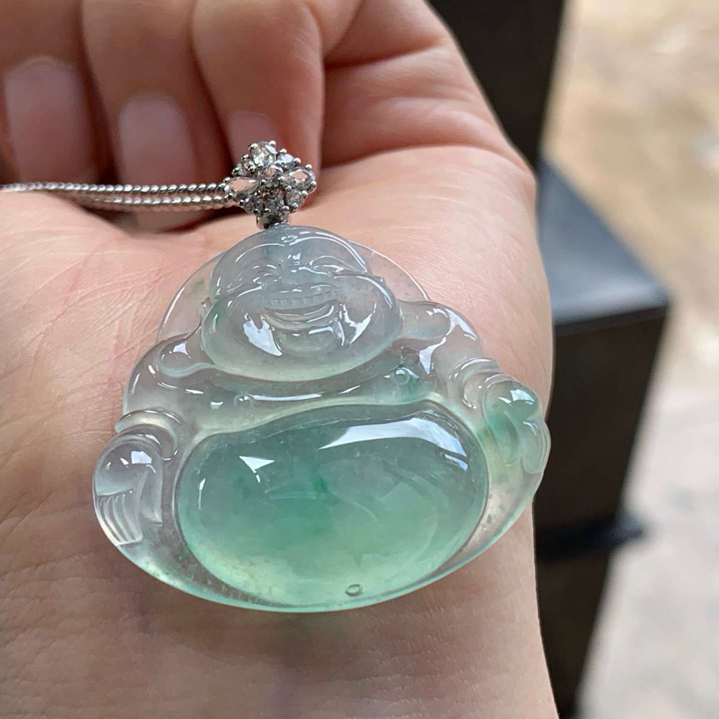 金扣冰种飘绿花佛公^_^冰透 一刀切