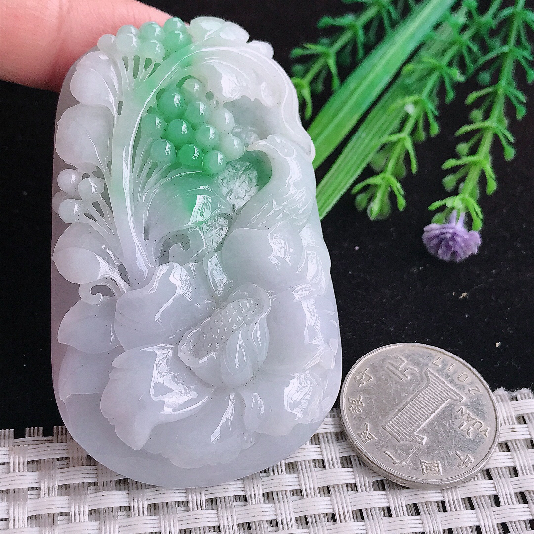 实拍A货翡翠69/43/12.6老坑冰润起胶飘绿花开富贵吊坠翡翠玉牌喜上眉梢
