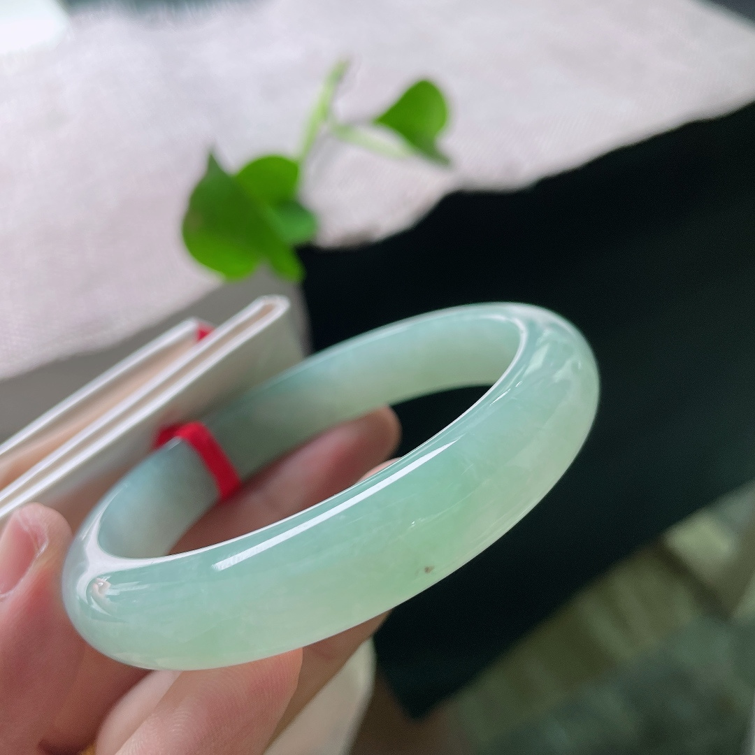 59.1/12.2/7.3，葡萄肉正圈，果绿，甜美可人，减龄显气质，美人痣，无裂，ss53957a