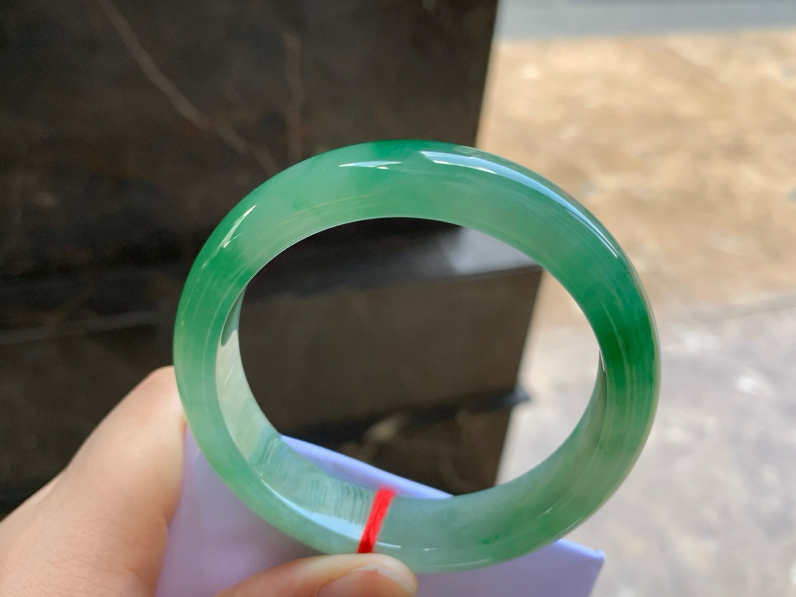 55-13-7.8
辣绿色手镯^_^鲜艳