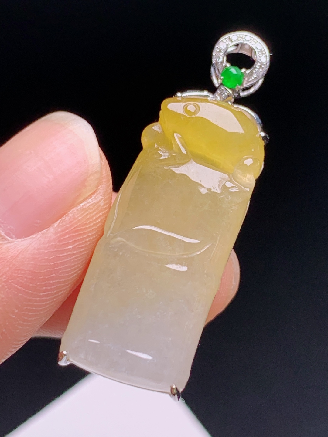 ️  黄翡竹节吊坠，俏雕金蟾色泽油润，绿蛋点缀招财高升 0602