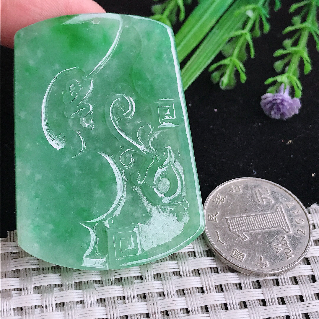 实拍A货翡翠55/39.3/7.3老坑冰胶满绿阳绿仿古福牌吊坠翡翠玉牌挂件