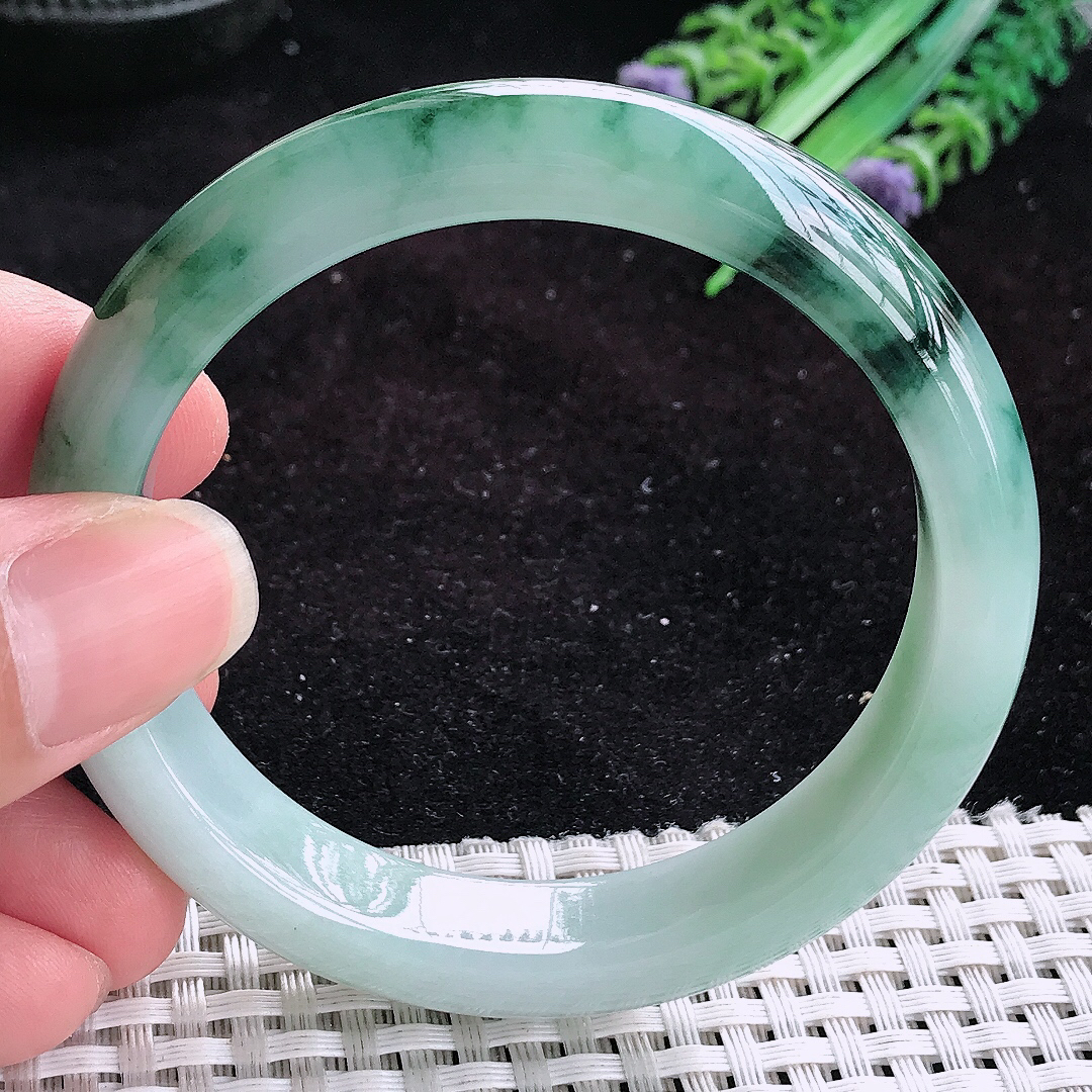 实拍A货翡翠56/12.6/8.1老坑冰润水灵特色飘花手镯玉手镯女款平安镯